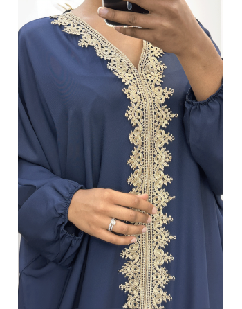 Longue abaya marine over size avec une jolie dentelle - 5