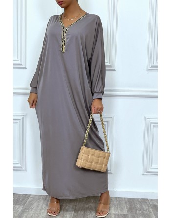 Abaya taupe à encolure de strass et manches longues - 2